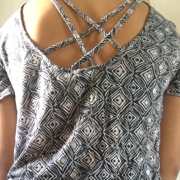 Shirt - Picture 2 of 4